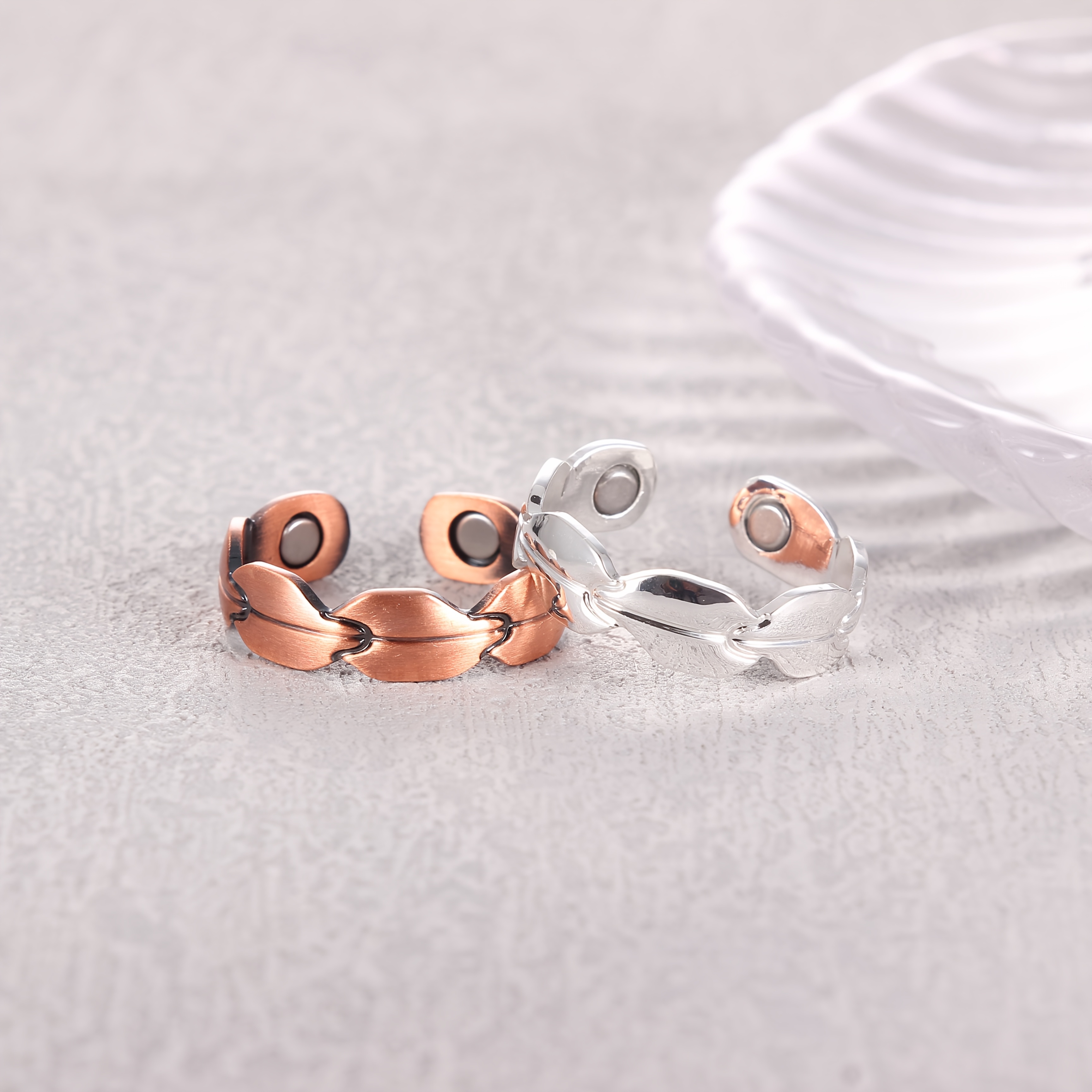Set of 2 Unisex Adjustable Magnetic Copper Rings for Everyday Use